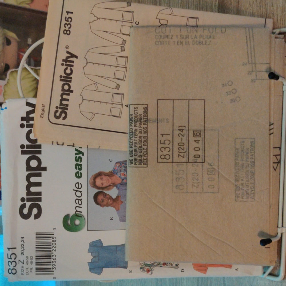 Uncut Simplicity Patterns #8352 - Picture 3 of 3